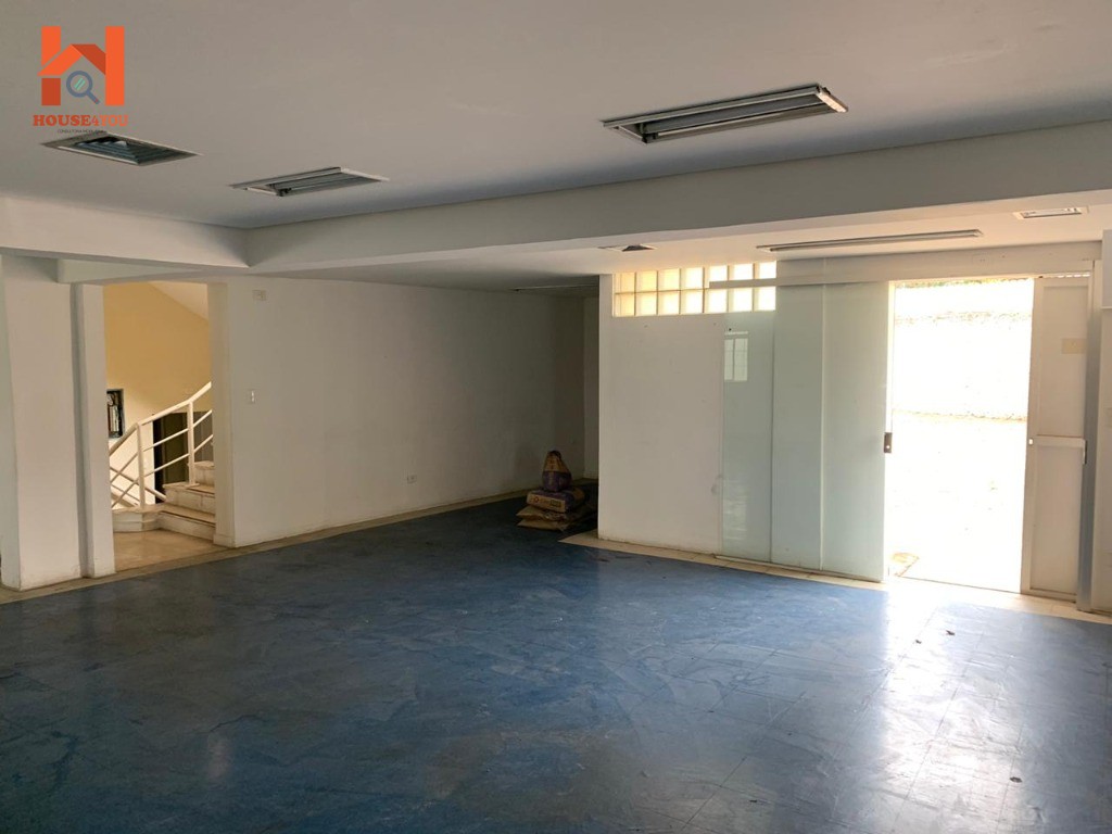 Casa Comercial para Locação ou Venda ideal para clínicas, escolas, escritórios de arquitetura, escritórios de advocacia, consulados