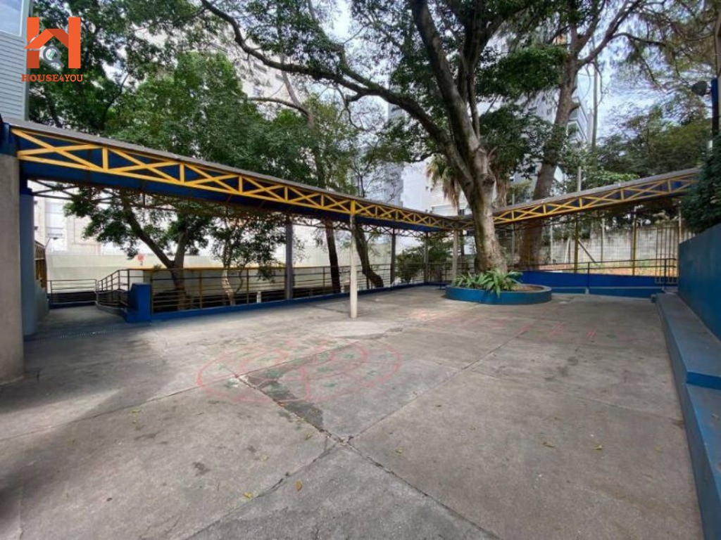Prédio comercial, no bosque da saúde de 1.150m², ideal para 