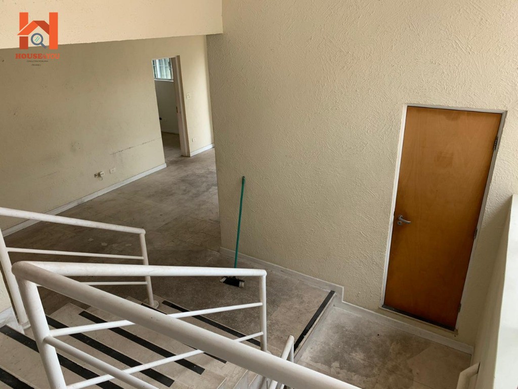Casa Comercial para Locação ou Venda ideal para clínicas, escolas, escritórios de arquitetura, escritórios de advocacia, consulados