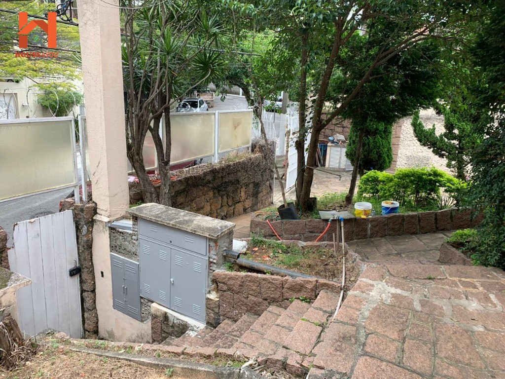 Casa Comercial para Locação ou Venda ideal para clínicas, escolas, escritórios de arquitetura, escritórios de advocacia, consulados