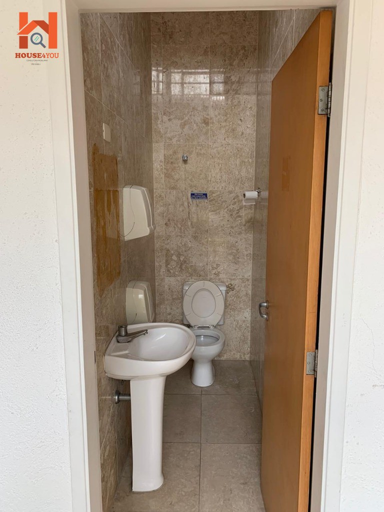 Casa Comercial para Locação ou Venda ideal para clínicas, escolas, escritórios de arquitetura, escritórios de advocacia, consulados