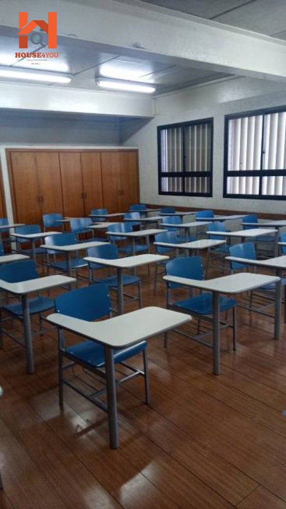Prédio comercial, no bosque da saúde de 1.150m², ideal para 