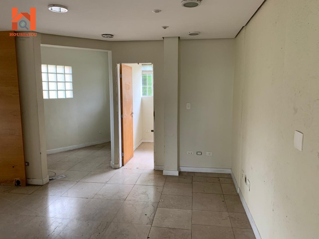 Casa Comercial para Locação ou Venda ideal para clínicas, escolas, escritórios de arquitetura, escritórios de advocacia, consulados
