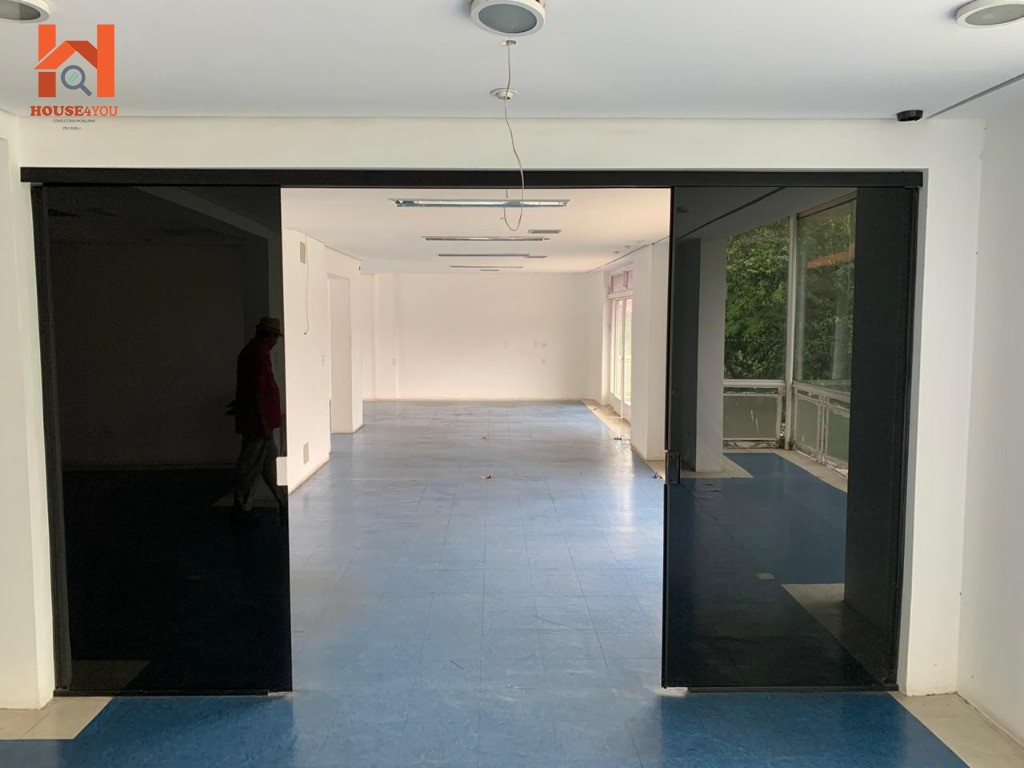 Casa Comercial para Locação ou Venda ideal para clínicas, escolas, escritórios de arquitetura, escritórios de advocacia, consulados