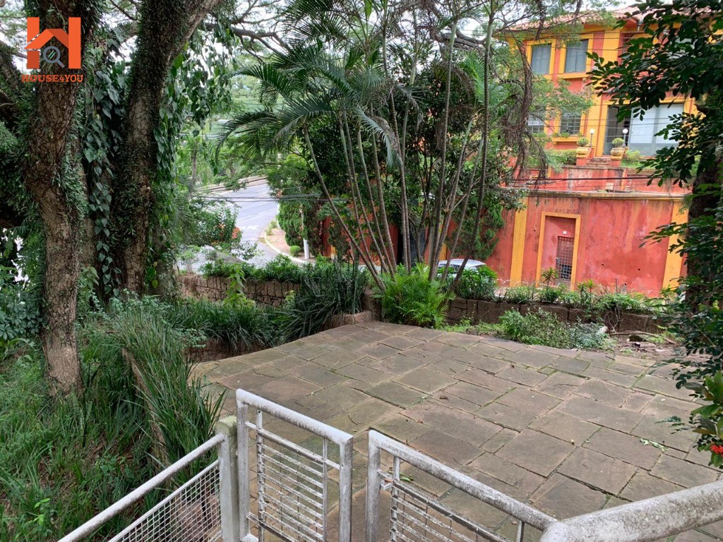 Casa Comercial para Locação ou Venda ideal para clínicas, escolas, escritórios de arquitetura, escritórios de advocacia, consulados