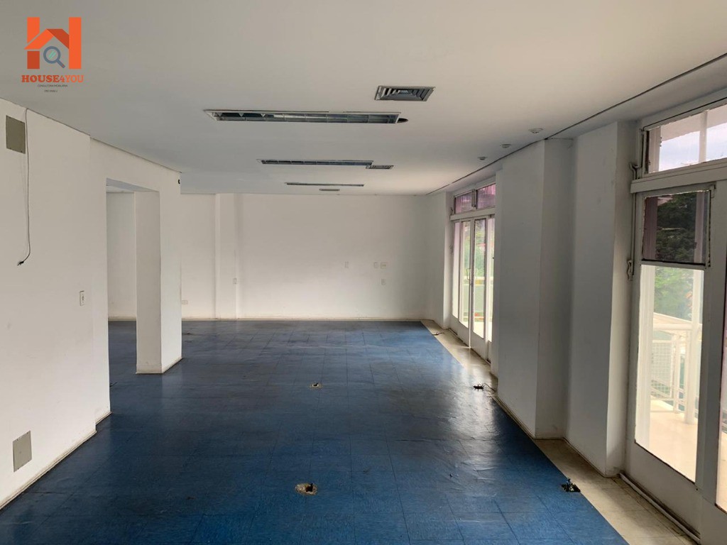 Casa Comercial para Locação ou Venda ideal para clínicas, escolas, escritórios de arquitetura, escritórios de advocacia, consulados