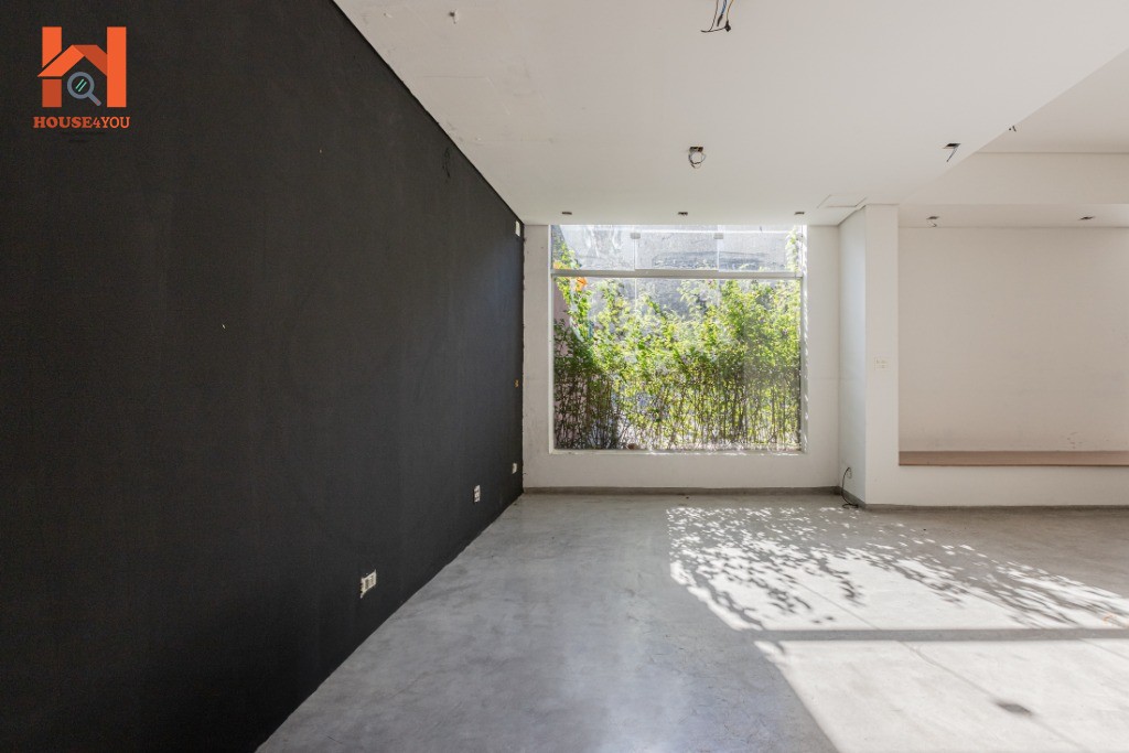 Casa/predio comercial na av. Henrique schaumann com 540m2 em