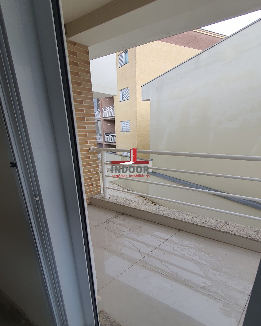 Imperdível oportunidade de adquirir casa com 3 quartos e 8 vagas de garagem no Lauzane Paulista, São Paulo-SP. Confira!
