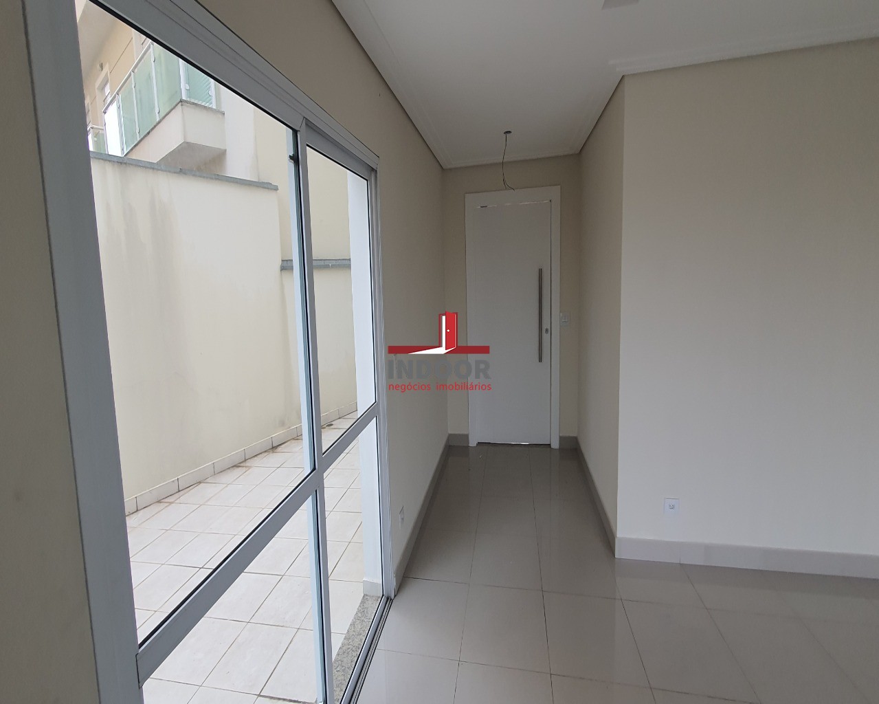 Imperdível oportunidade de adquirir casa com 3 quartos e 8 vagas de garagem no Lauzane Paulista, São Paulo-SP. Confira!