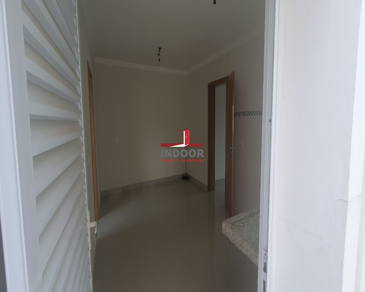 Imperdível oportunidade de adquirir casa com 3 quartos e 8 vagas de garagem no Lauzane Paulista, São Paulo-SP. Confira!