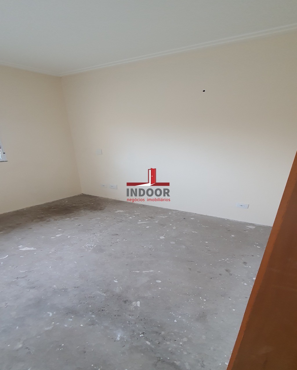 Imperdível oportunidade de adquirir casa com 3 quartos e 8 vagas de garagem no Lauzane Paulista, São Paulo-SP. Confira!