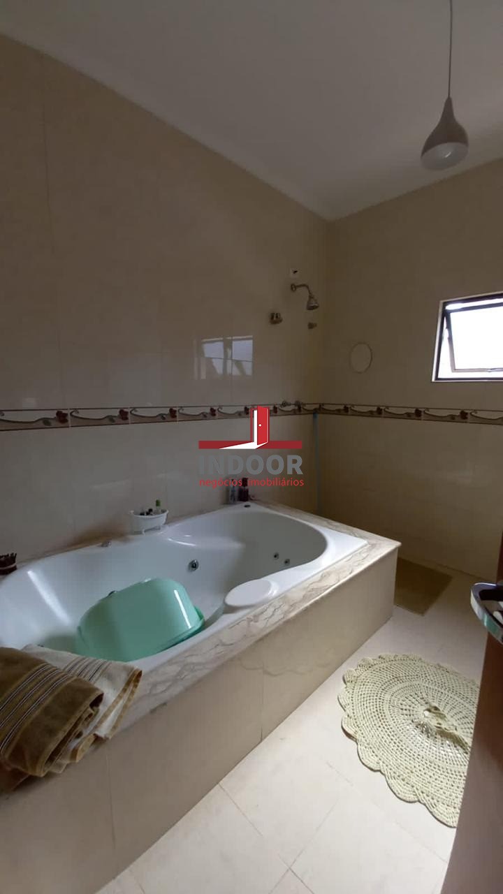 Imóvel de luxo: Casa à venda em São Paulo-SP, Parque Mandaqui, com 3 quartos, 3 suítes e 250m² de área!