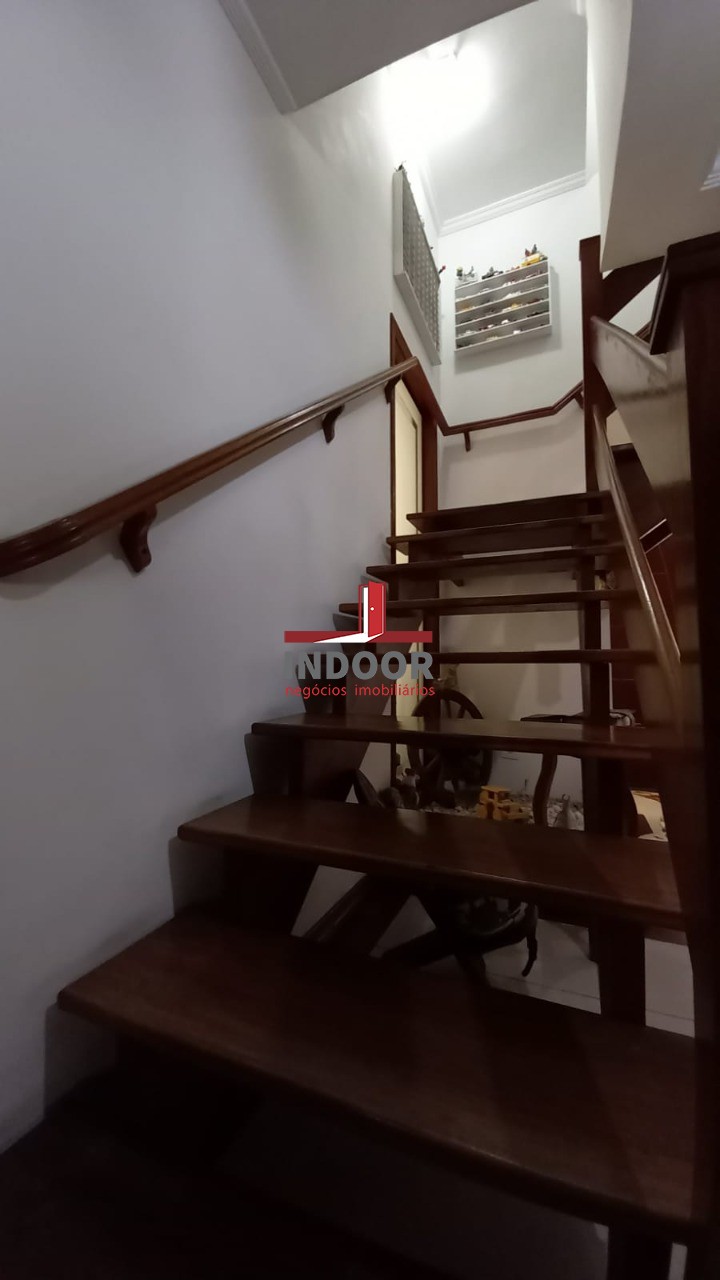 Imóvel de luxo: Casa à venda em São Paulo-SP, Parque Mandaqui, com 3 quartos, 3 suítes e 250m² de área!