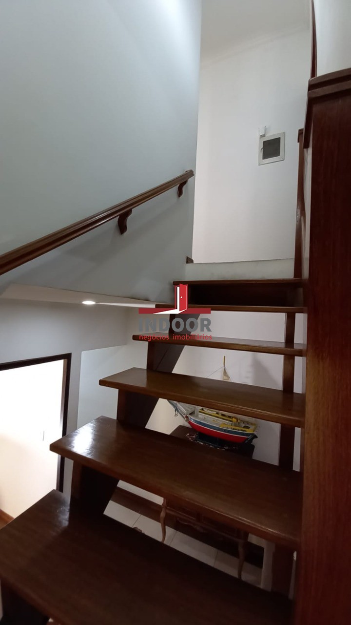 Imóvel de luxo: Casa à venda em São Paulo-SP, Parque Mandaqui, com 3 quartos, 3 suítes e 250m² de área!