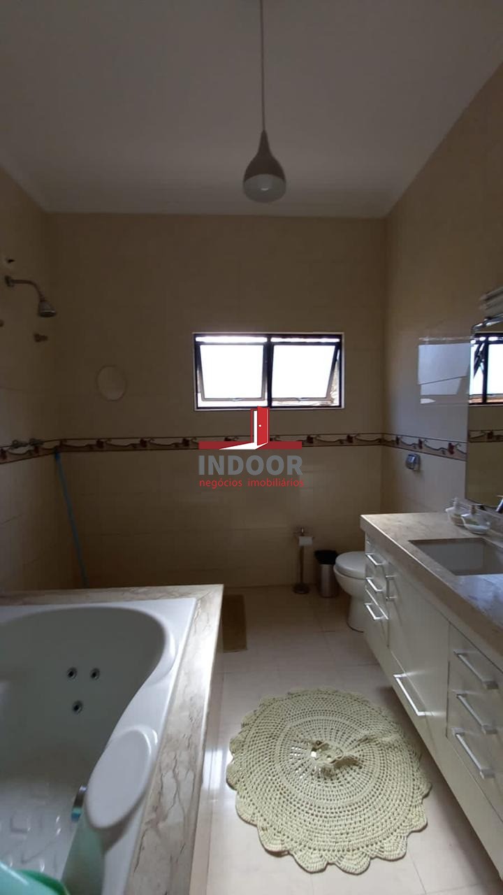 Imóvel de luxo: Casa à venda em São Paulo-SP, Parque Mandaqui, com 3 quartos, 3 suítes e 250m² de área!