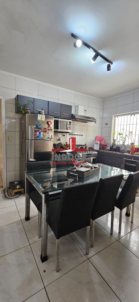 Casa, 3 quartos, 220 m² - Foto 7