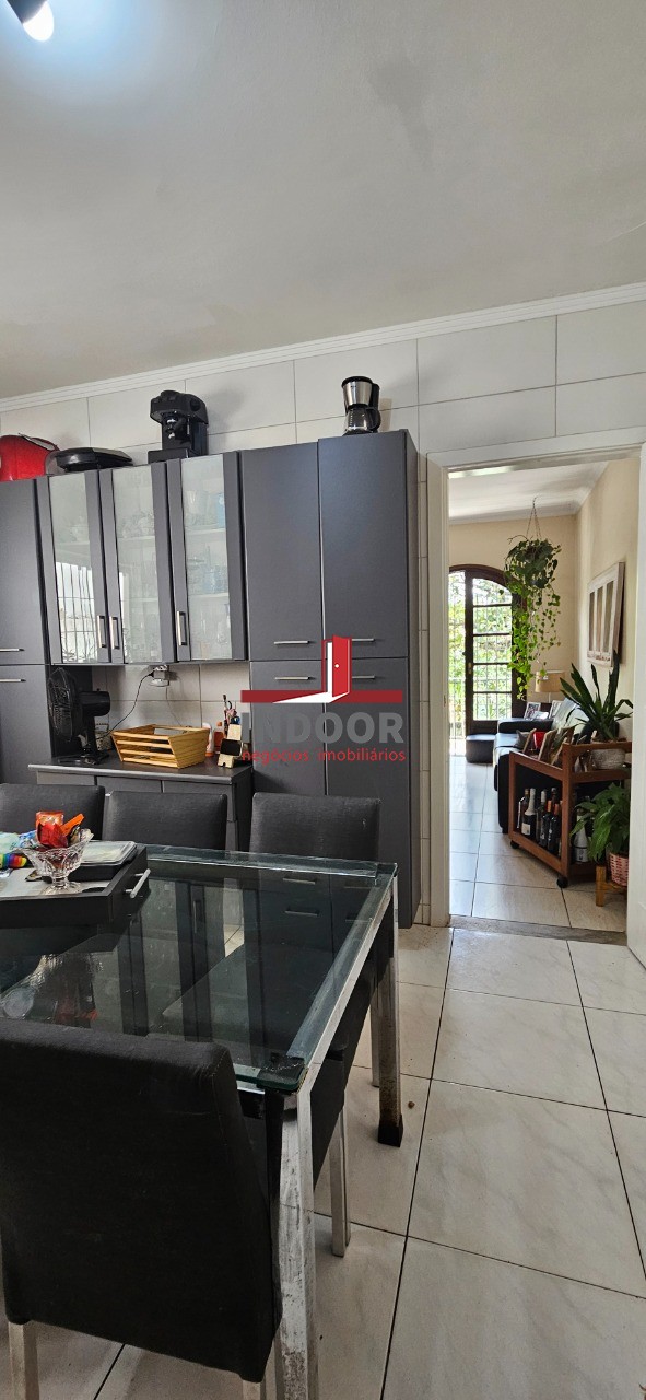 Casa, 3 quartos, 220 m² - Foto 9