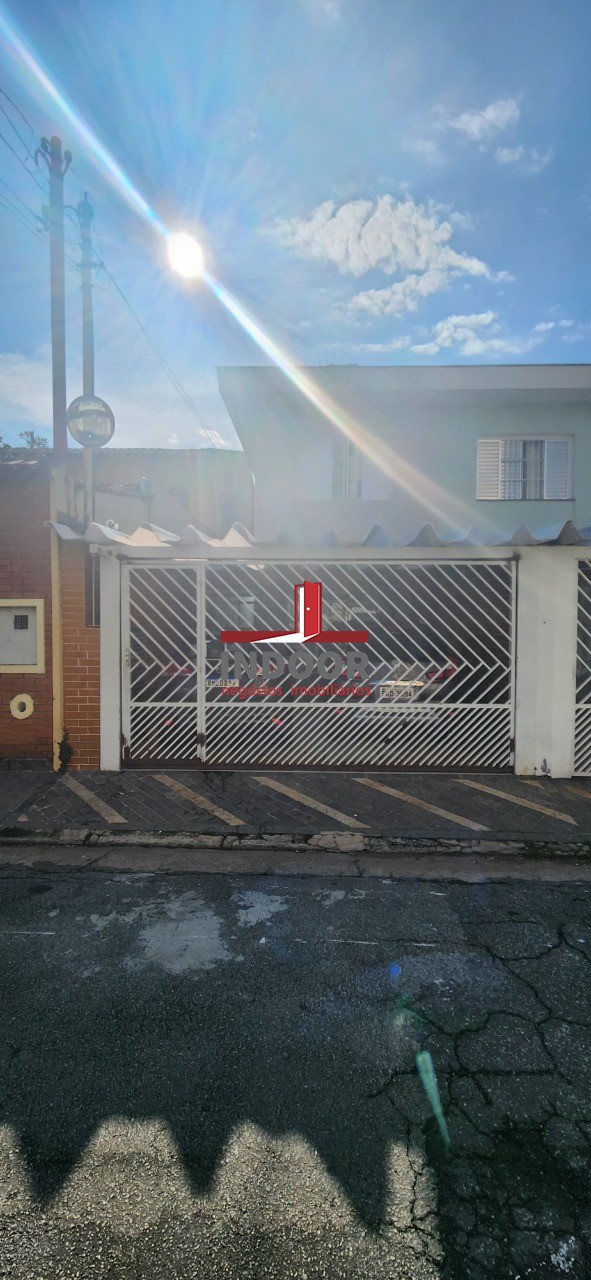 Casa, 3 quartos, 180 m² - Foto 1