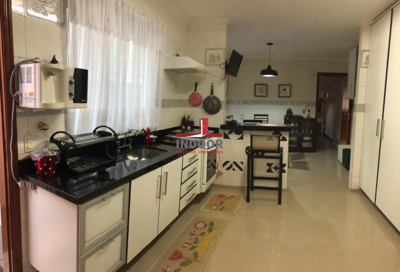 Casa, 3 quartos, 180 m² - Foto 13