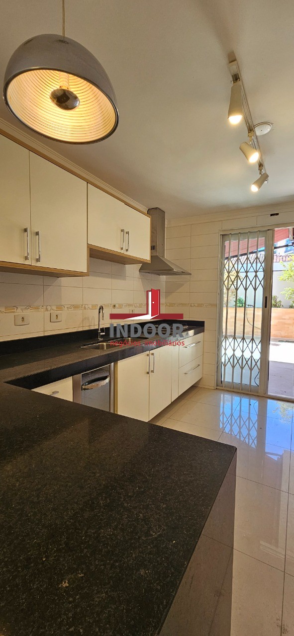 Casa, 3 quartos, 240 m² - Foto 14