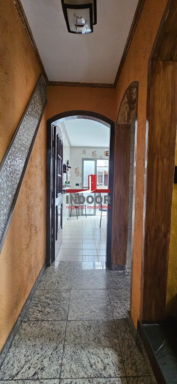 Casa, 3 quartos, 210 m² - Foto 10