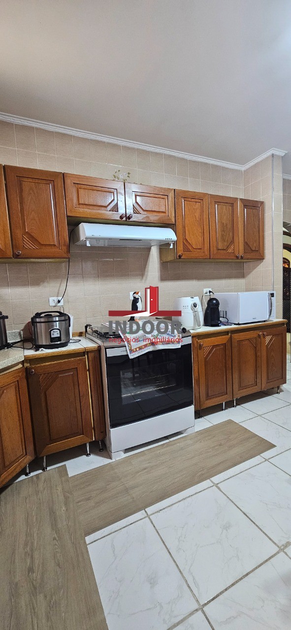 Casa, 3 quartos, 240 m² - Foto 25
