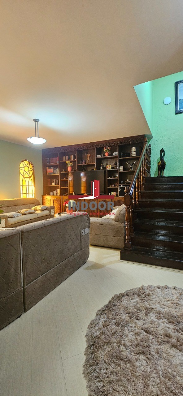 Casa, 3 quartos, 240 m² - Foto 10