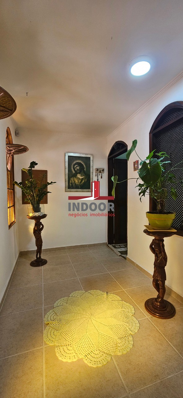 Casa, 3 quartos, 240 m² - Foto 2