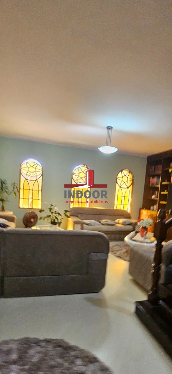 Casa, 3 quartos, 240 m² - Foto 11