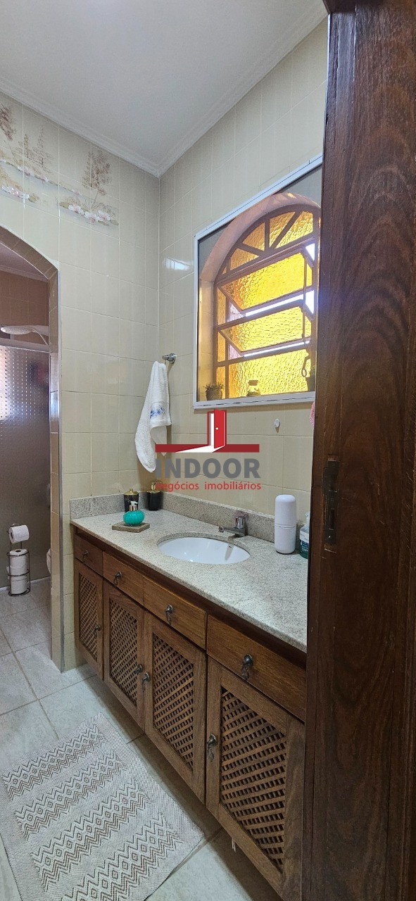 Casa, 3 quartos, 240 m² - Foto 17