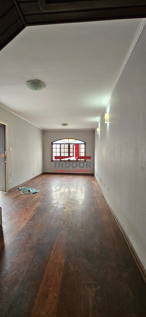 Casa para locação na Vila Aurora: 2 suítes, 2 vagas 140m² - São Paulo-SP.