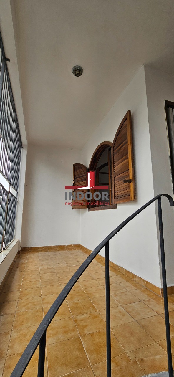 Casa para locação na Vila Aurora: 2 suítes, 2 vagas 140m² - São Paulo-SP.