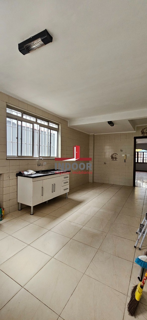 Casa para locação na Vila Aurora: 2 suítes, 2 vagas 140m² - São Paulo-SP.