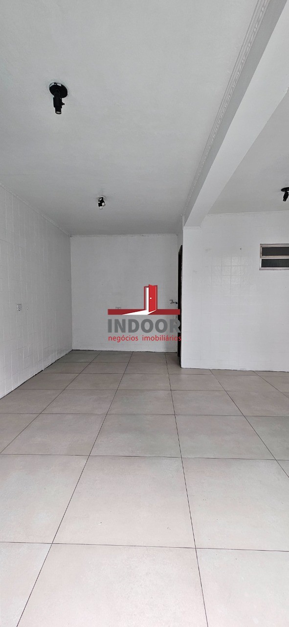 Casa para locação na Vila Aurora: 2 suítes, 2 vagas 140m² - São Paulo-SP.