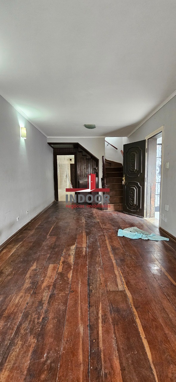 Casa para locação na Vila Aurora: 2 suítes, 2 vagas 140m² - São Paulo-SP.