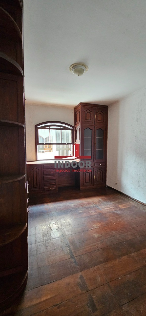 Casa para locação na Vila Aurora: 2 suítes, 2 vagas 140m² - São Paulo-SP.