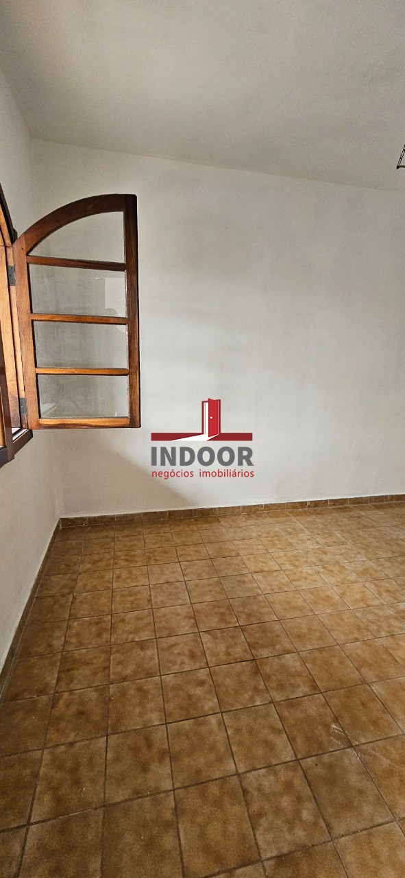 Casa para locação na Vila Aurora: 2 suítes, 2 vagas 140m² - São Paulo-SP.