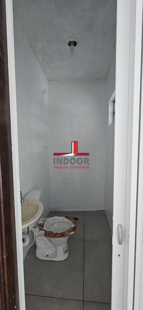 Casa para locação na Vila Aurora: 2 suítes, 2 vagas 140m² - São Paulo-SP.
