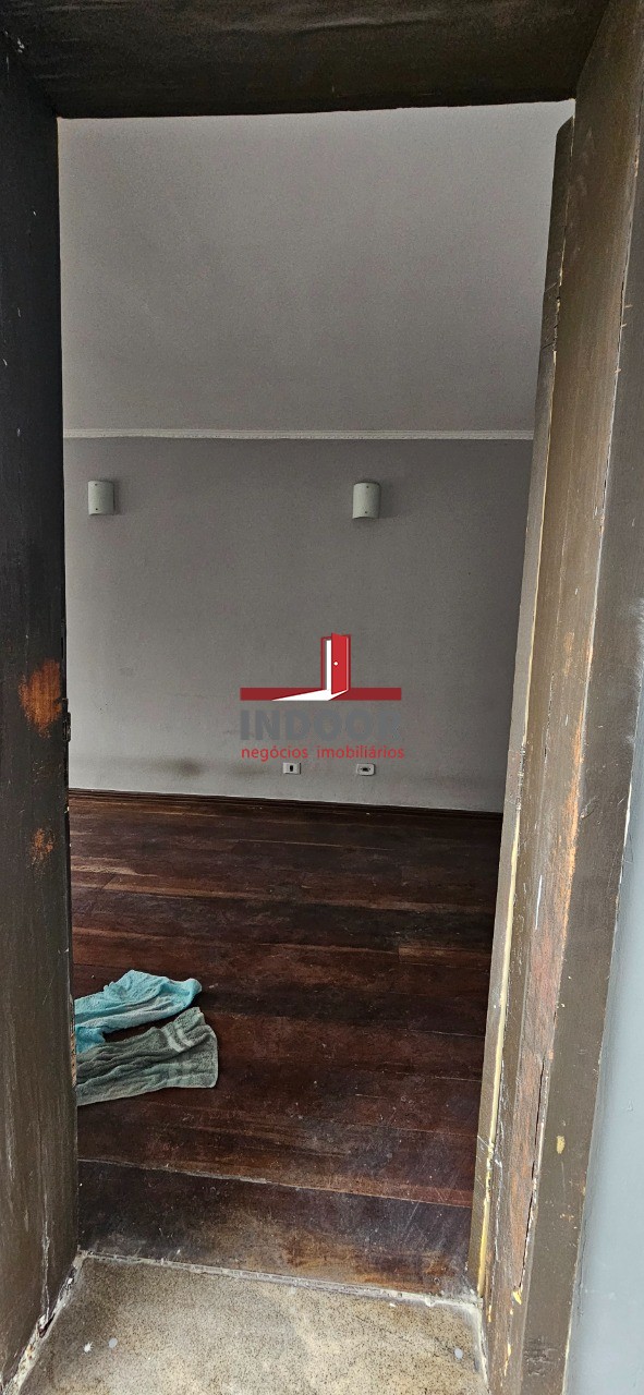 Casa para locação na Vila Aurora: 2 suítes, 2 vagas 140m² - São Paulo-SP.