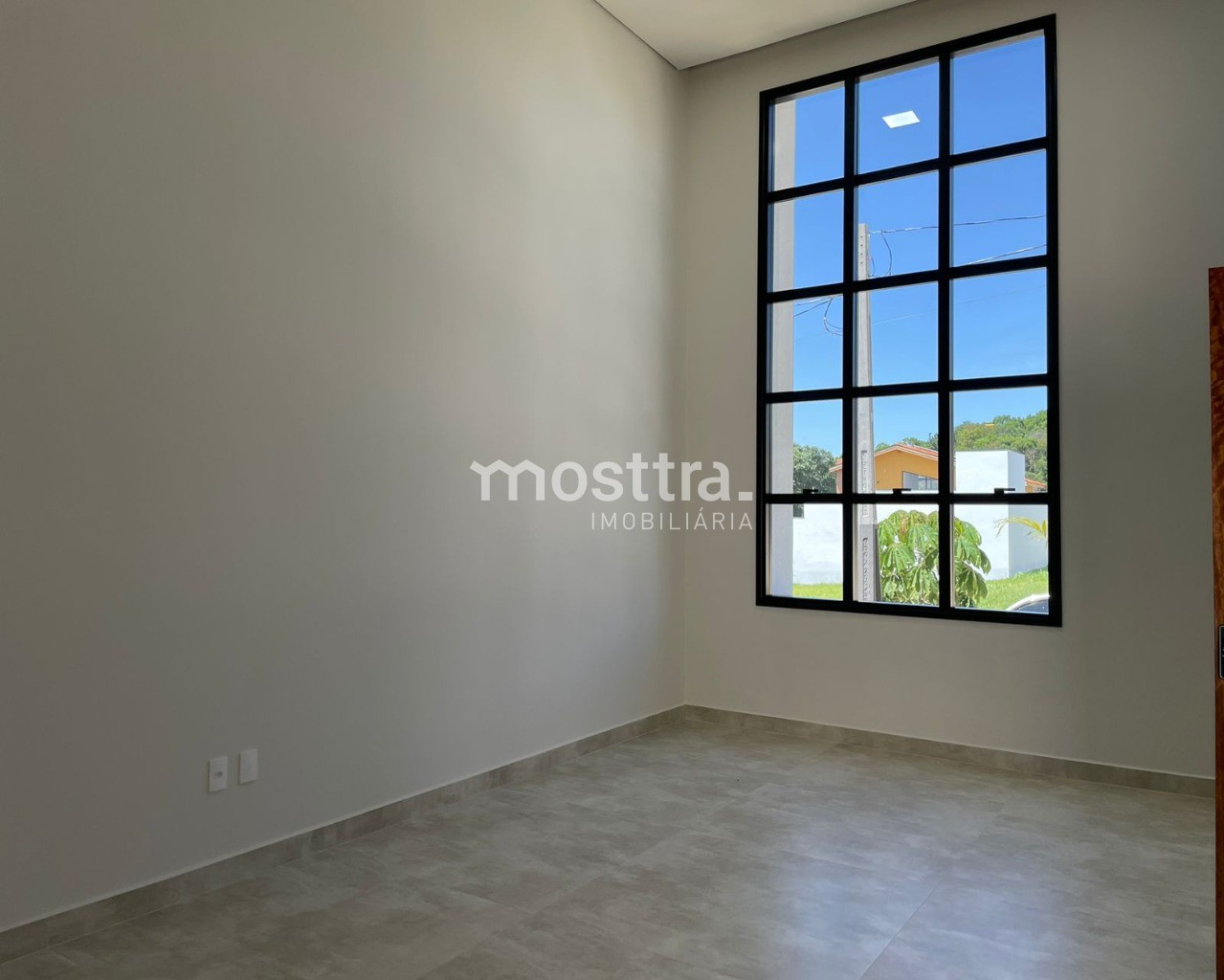 Casa térrea à venda; lançamento; piscina; área gourmet; loca