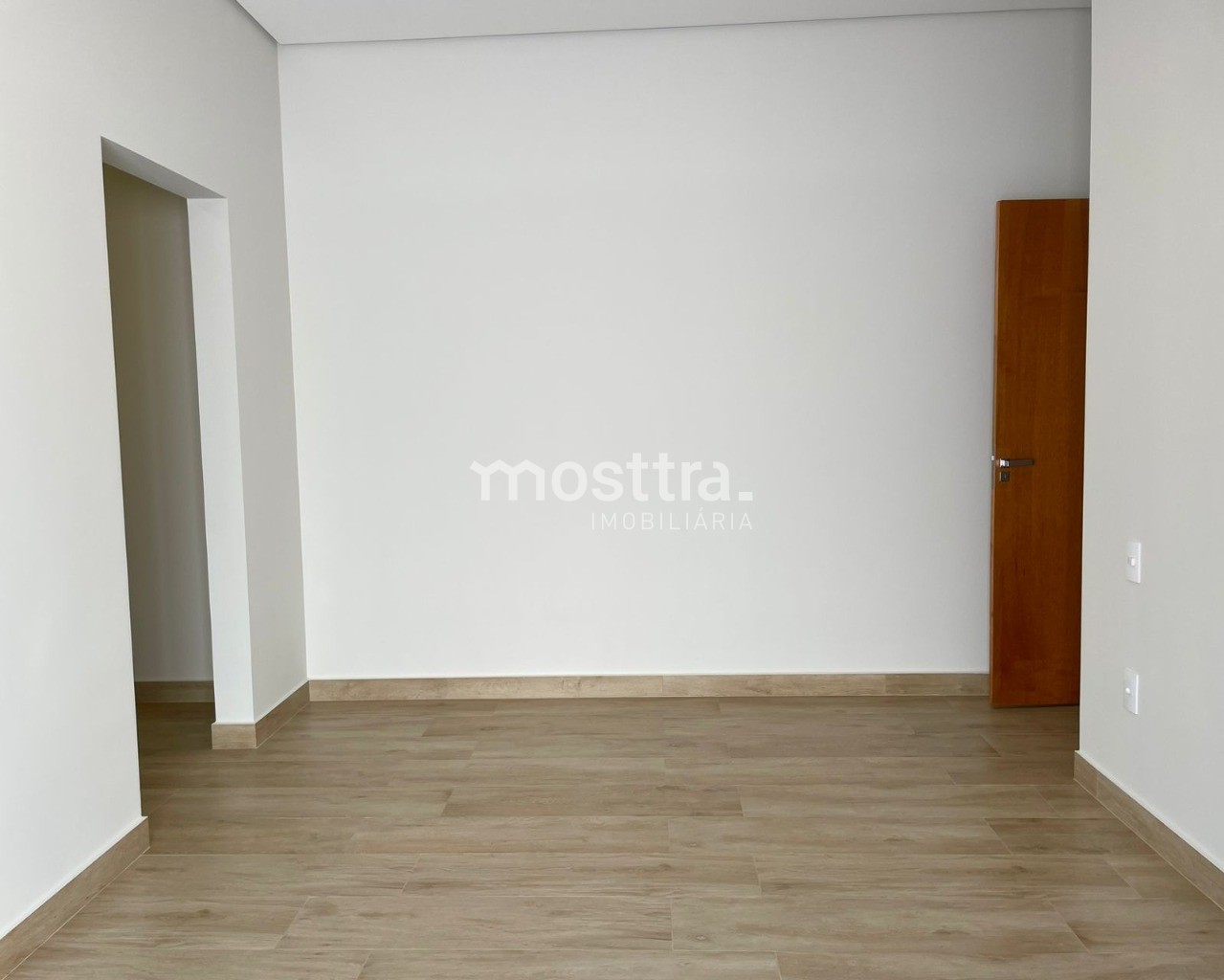 Casa térrea à venda; lançamento; piscina; área gourmet; loca