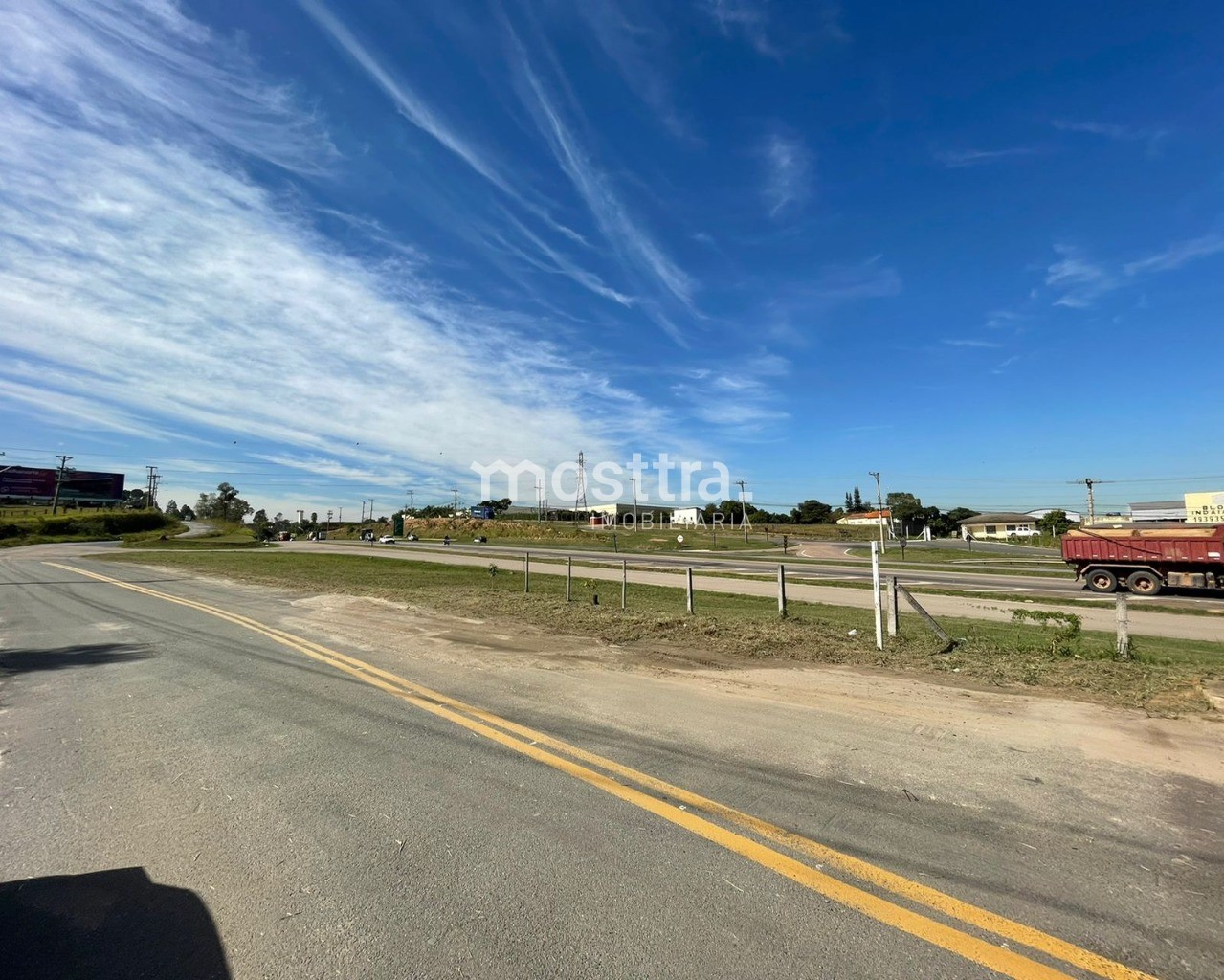 Terreno de 1.550m² à venda em frente da marginal da rodovia 