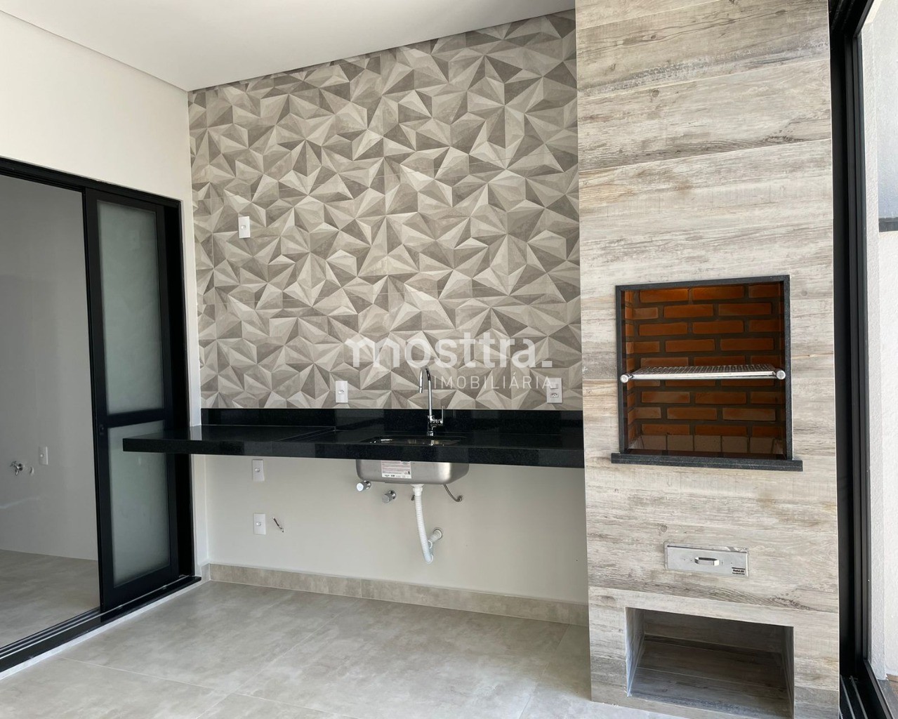 Casa térrea à venda; lançamento; piscina; área gourmet; loca
