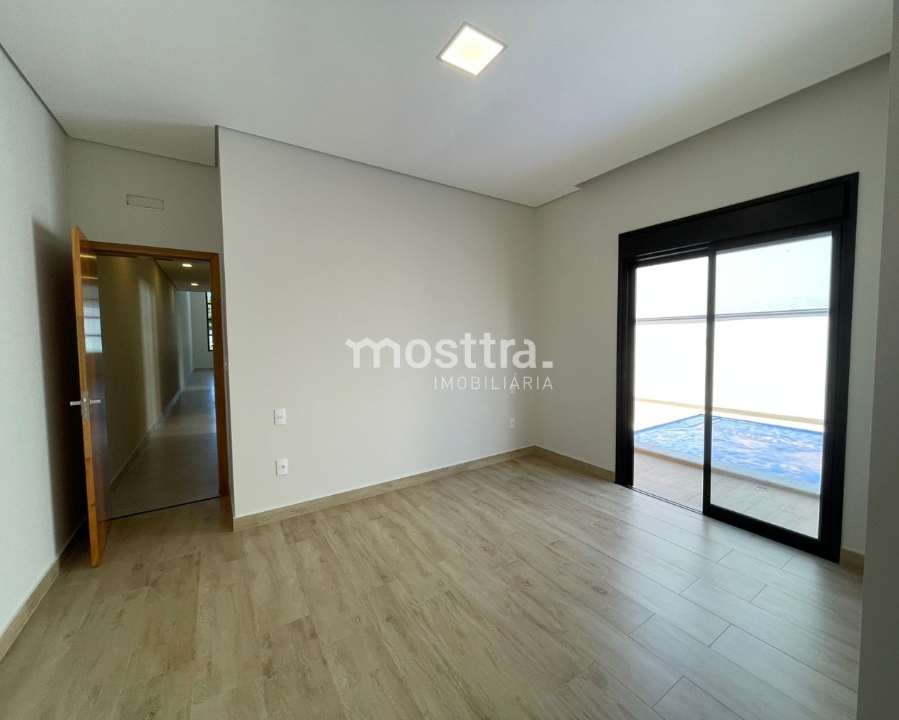 Casa térrea à venda; lançamento; piscina; área gourmet; loca