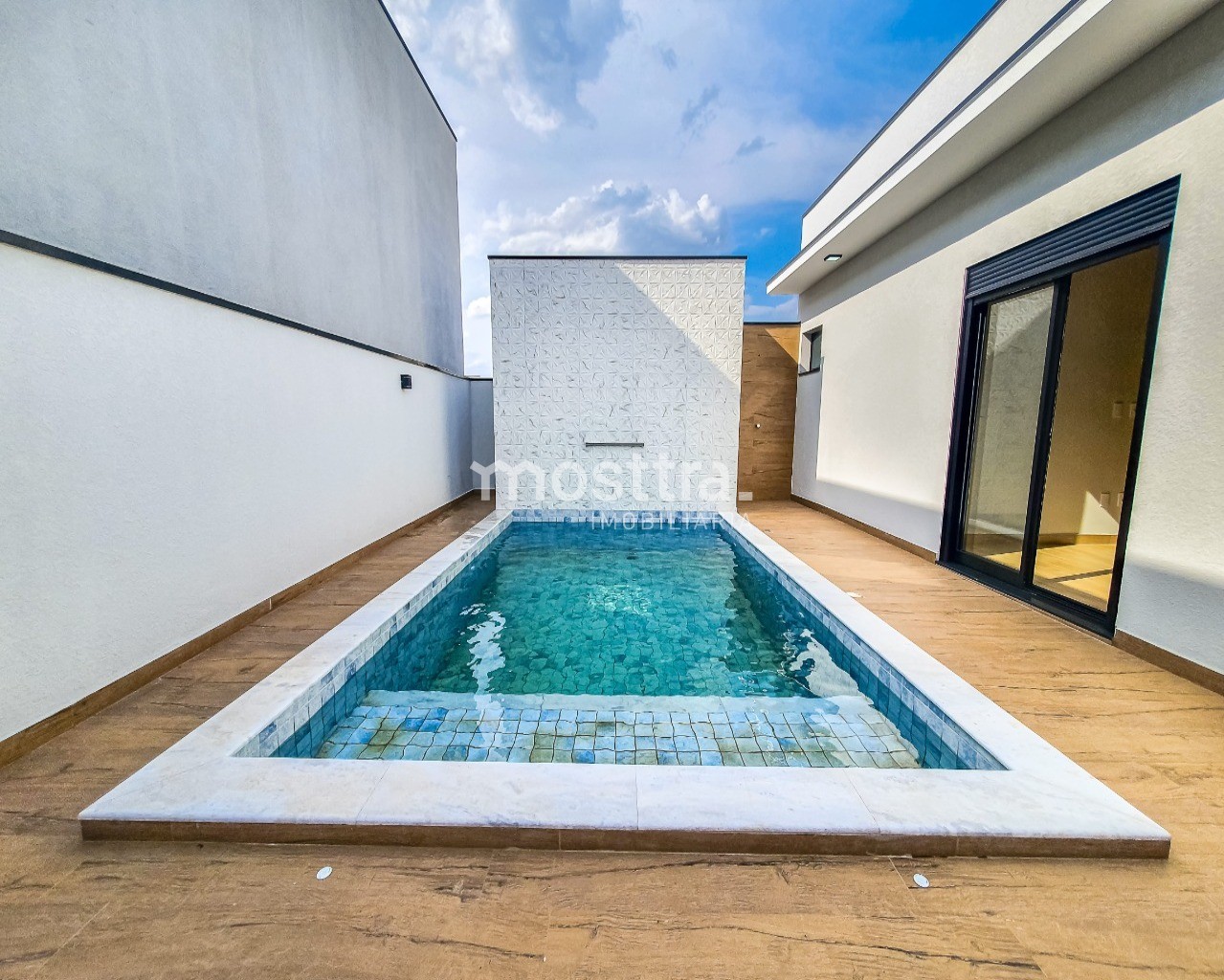 Casa térrea à venda; lançamento; piscina; área gourmet; loca