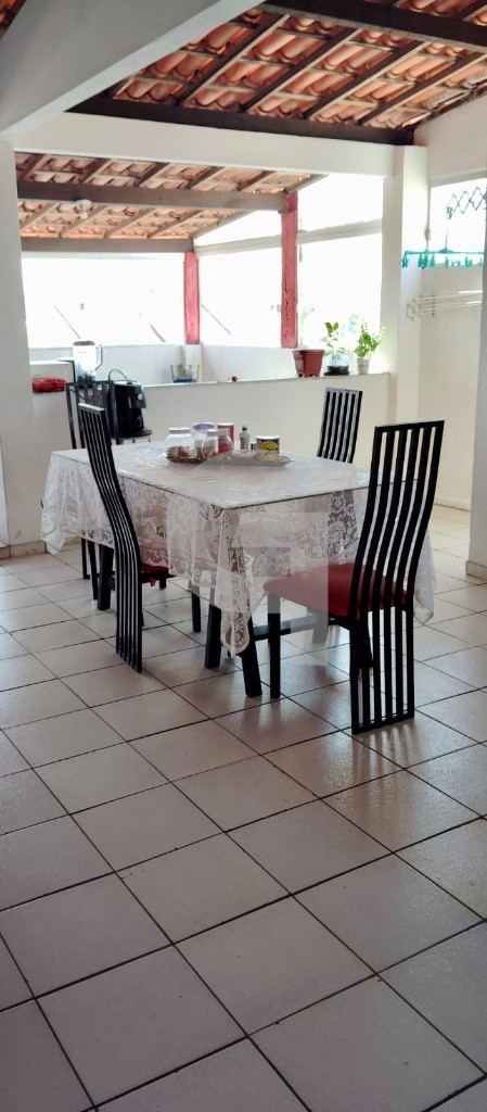 Casa, 4 quartos, 262 m² - Foto 2