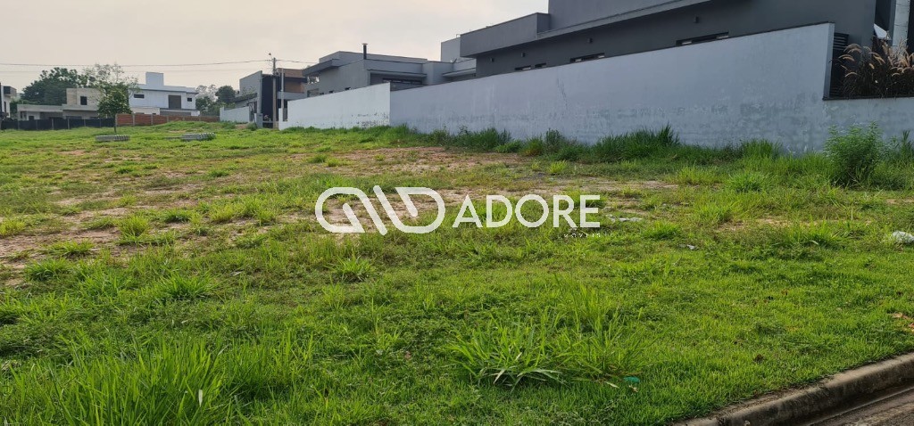 Terreno à venda no Condomínio Portal dos Bandeirantes - Salto/SP