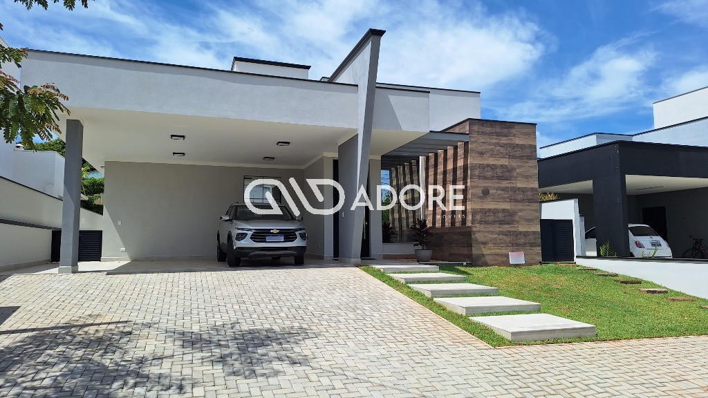 Casa a venda no Condomínio Portal dos Bandeirantes Salto - SP