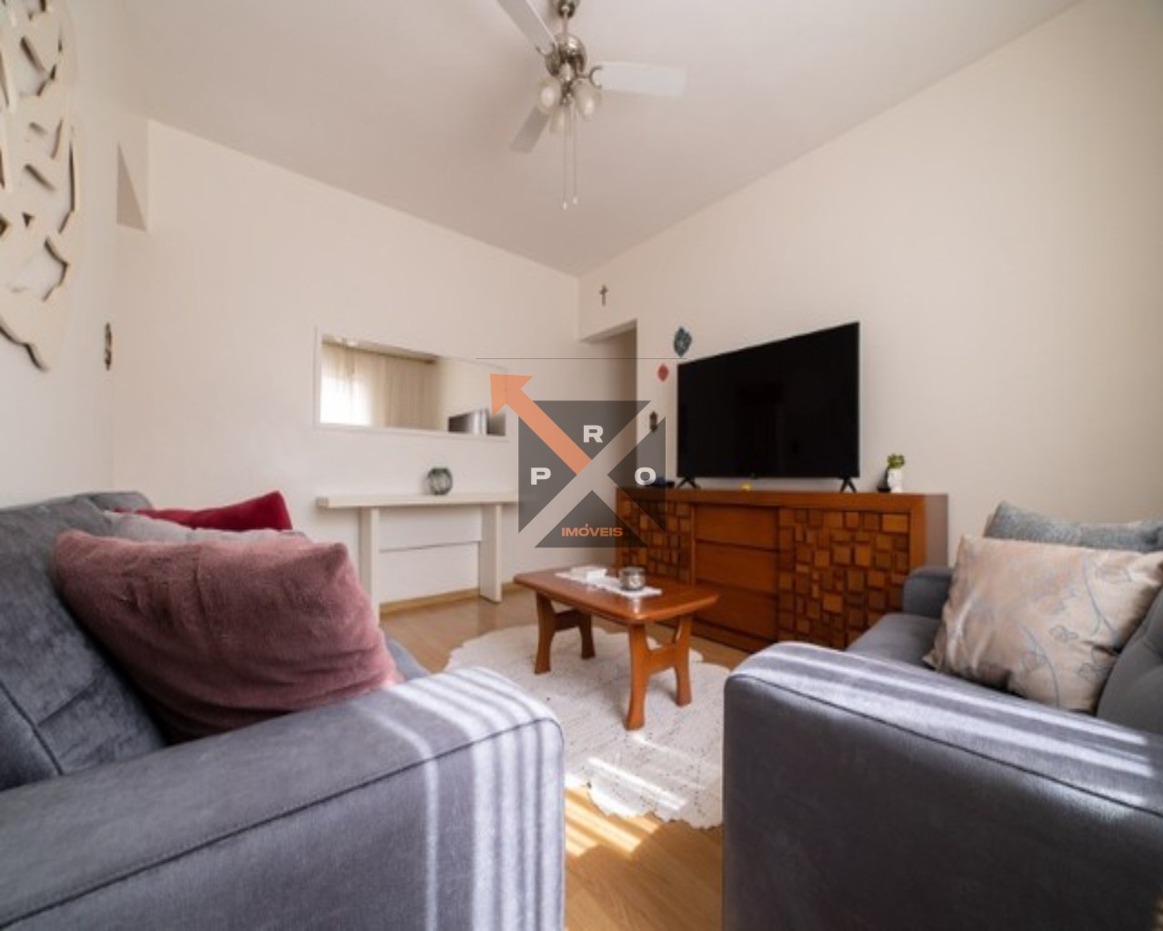 Apartamento à venda com 2 quartos, 63m² - Foto 1