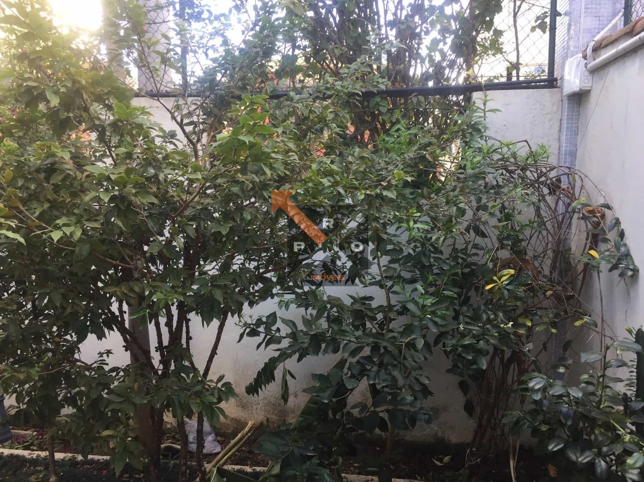 Casa à venda com 5 quartos, 260m² - Foto 6